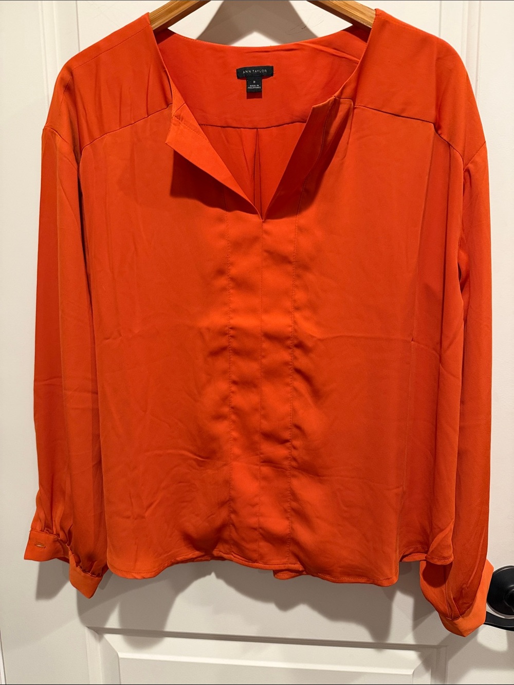 Ann Taylor Orange V-Neck Long Sleeve Blouse
